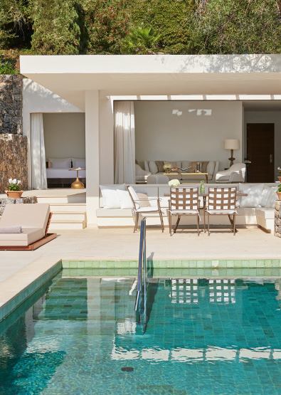 01-dream-villa-beachfront-private-pool-three-bedroom